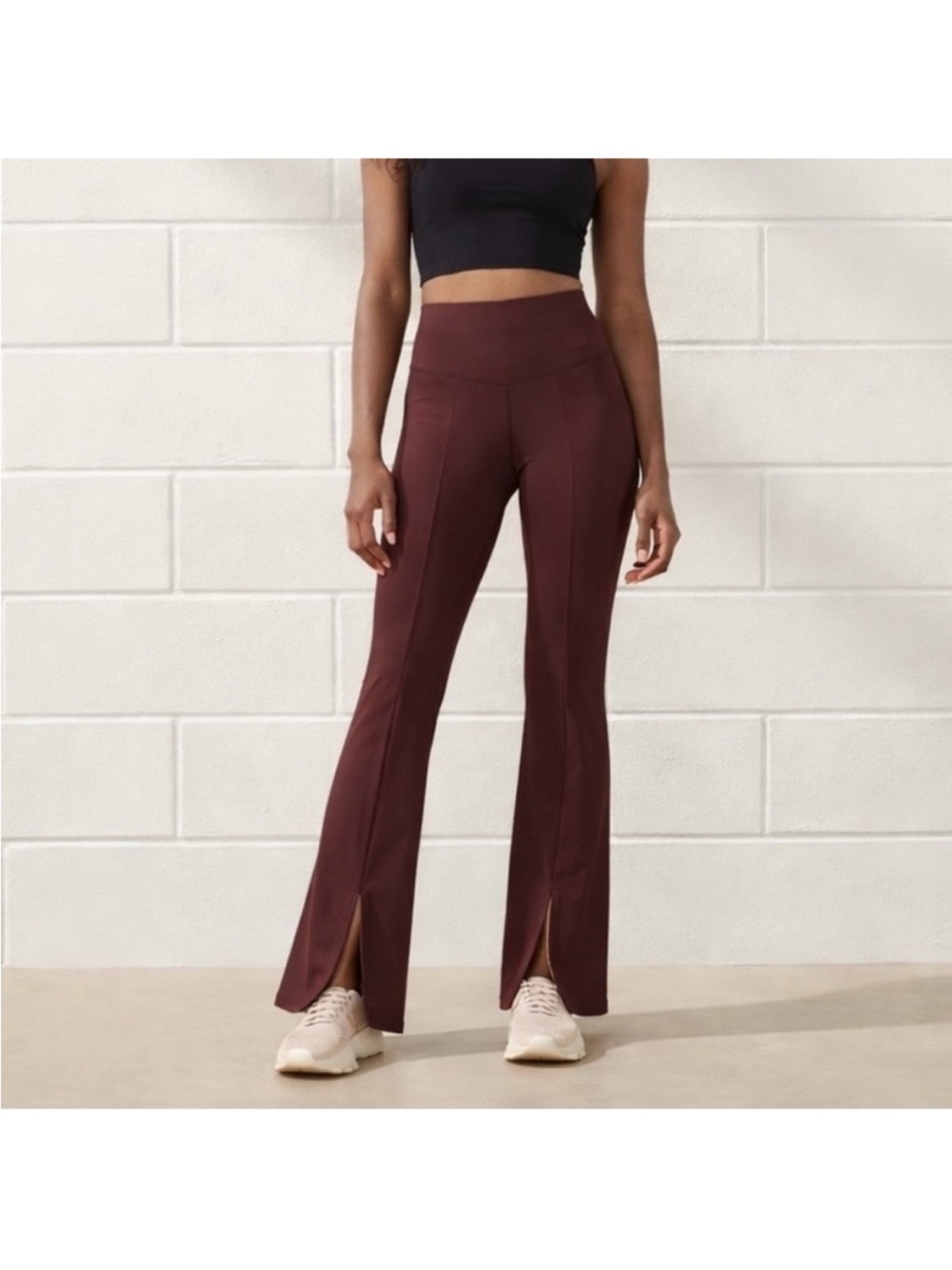 YPB Abercrombie & Fitch High-Rise Flare Leggings Small